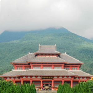 崇圣寺雨铜观音殿